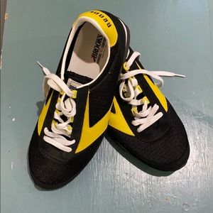Brooks shoes